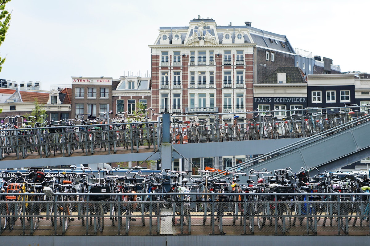 Photo d'un parking vélo à Amsterdam